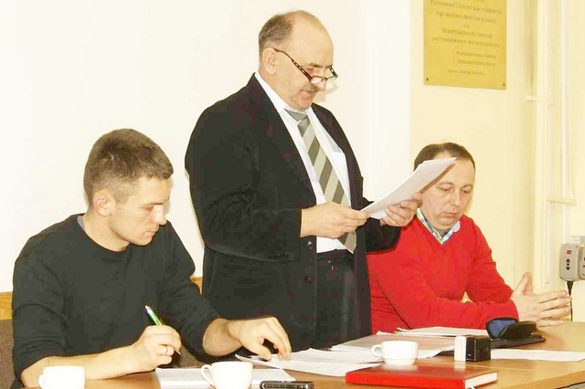 Zebranie prowadził Krzysztof Chaberski (w środku), po prawej Tomasz Domański, po lewej Szymon Laszczyński