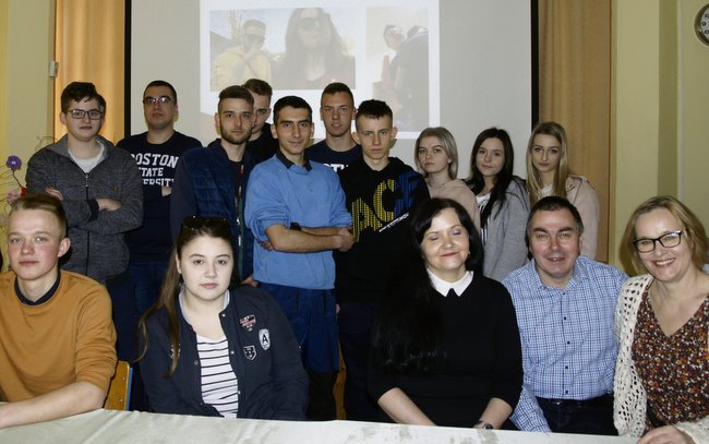 Lipska grupa uczniów i opiekunów