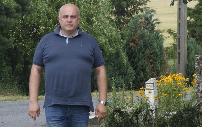 - Kanalizacja i budowa chodników, na to najbardziej czekają mieszkańcy - uważa sołtys Jan Grynienko