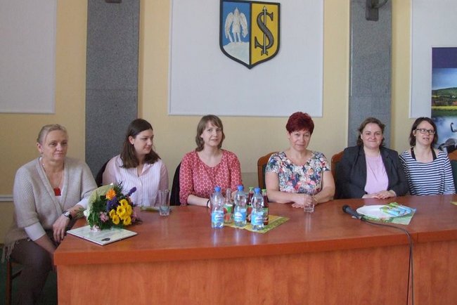Na spotkaniu obecni byli opiekunowie uczniów i dyrektorzy szkół (fot. UMiG Strzelin)