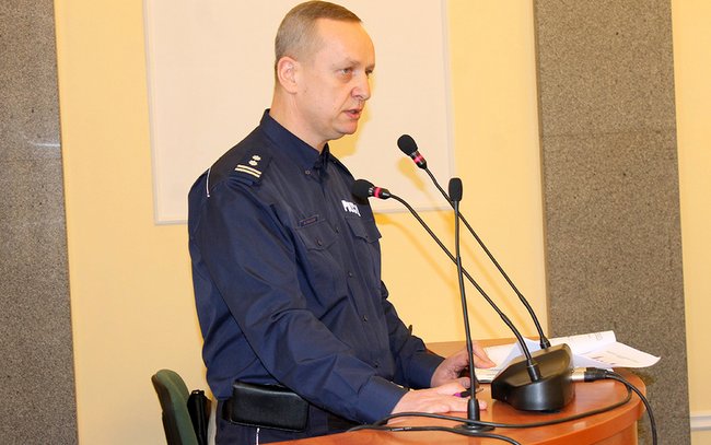 – Uciążliwe społecznie są kradzieże z włamaniem, jednak odnotowaliśmy ich spadek - powiedział komendant powiatowy policji w Strzelinie mł. insp. Marek Pelczar