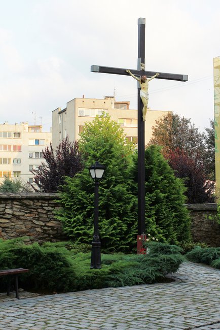 Krzyż Misyjny przy Parafii pw. Podwyższenia Krzyża Świętego. Foto: Zb. Kazimierowicz