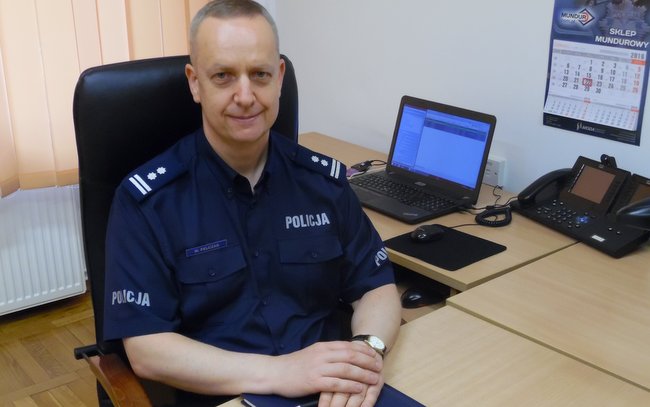 Komendant Powiatowy Policji w Strzelinie mł. insp. Marek Pelczar zaprasza mieszkańców na debatę 