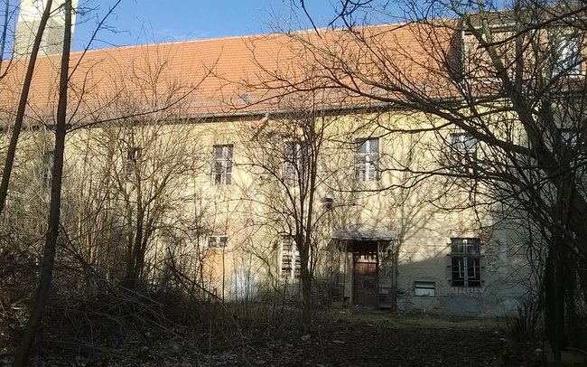 Czy od lat popadający w ruinę strzeliński klasztor będzie w przyszłości domem opieki? Okazuje się, że są duże szanse