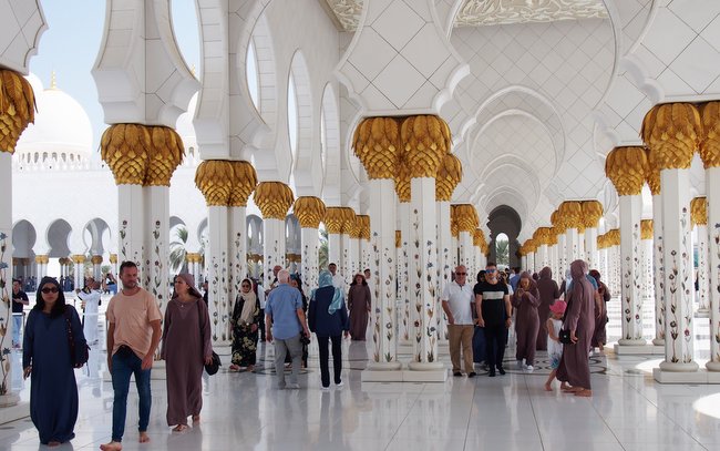 Jeden z dwóch dostępnych dla turystów meczetów w ZEA, czyli Meczet Szejka Zayeda. Foto DS