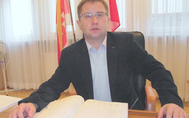 Marek Warcholiński, starosta strzelińskiego: 