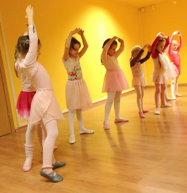 Po przerwie wakacyjnej rozpoczną się zajęcia w szkole baletowej w Strzelinie (zdj. archiwum)