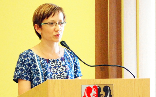 Dyrektor Agnieszka Tekiela przedstawiła sprawozdanie z działalność podlegającego jej Zespołu Placówek Opiekuńczo-Wychowawczych w Górcu i Ludowie