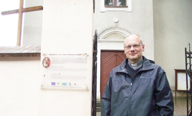 Nowym proboszczem parafii pw. św. Józefa Oblubieńca NMP w Dankowicach został ks. Piotr Balewicz
