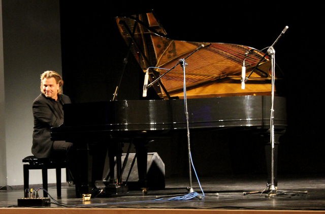 Światowej sławy pianista zagrał na strzelińskiej scenie