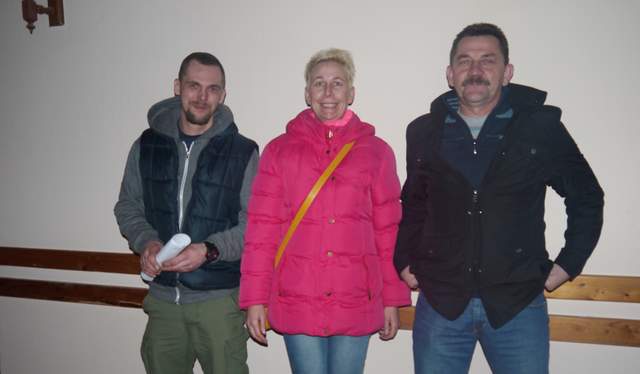 Nowa, optymistycznie nastawiona do pracy, rada sołecka (od lewej): Wojciech Brzeźny, Ewa Oleksów, Władysław Tkacz