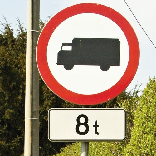 Na ul. Słowackiego obowiązuje zakaz wjazdu pojazdów powyżej 8 ton