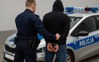 Kopnął mieszkańca w twarz