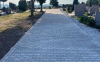 Zakończono budowę chodników na cmentarzu parafialnym