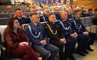 Funkcjonariusze odebrali awanse i wyróżnienia