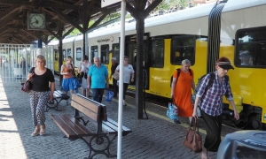 To nie kobieta zapowiada pociągi, ale maszyna