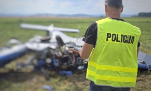Samolot spadł na pole