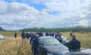 Kilkudziesięciu chuliganów gotowych do bójki
