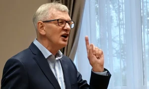 Manipulacje i kłamstwa we współczesnej komunikacji społecznej
