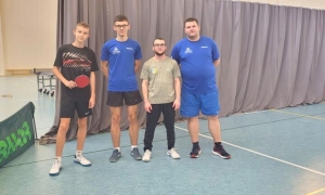 Ligowe zmagania tenisistów