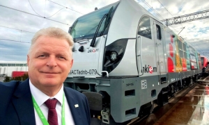 Wycinka krzaków i wymiana torów