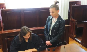 Ma oddać pieniądze osobom, które oszukała