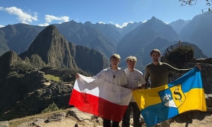 O trzech takich, co podbili Amerykę
