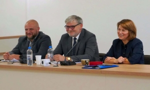 Cyklostrada, transport powiatowy i chodnik