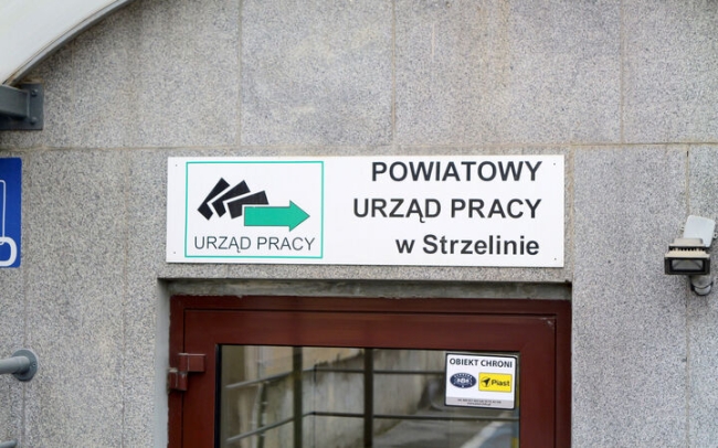 Drastyczne cięcie budżetów urzędów pracy 