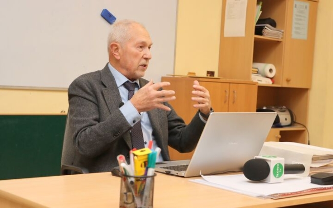 Nowa świecka religia i pytanie o naukowe podstawy...