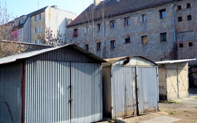 Robotnicy, ćpuny i Cyganie