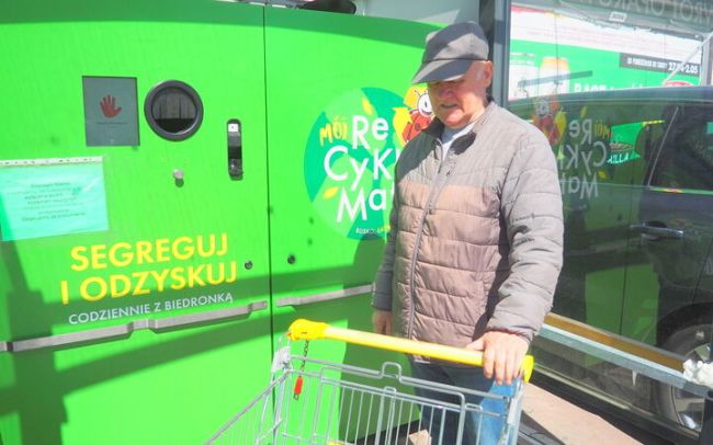 Mniej butelek na ulicach