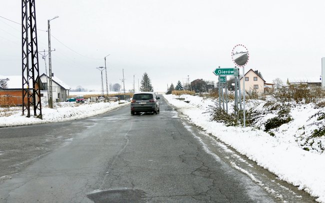 Koniec zakresu przebudowy drogi powiatowej ma być ok. 5 m za skrzyżowaniem ul. Ziębickiej z ul. Spokojną (kierunek Cierpice)