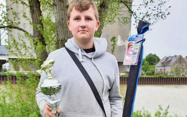 Zwycięzcą zawodów spiningowych  w kategorii młodzieżowej został Jakub Jasinowski