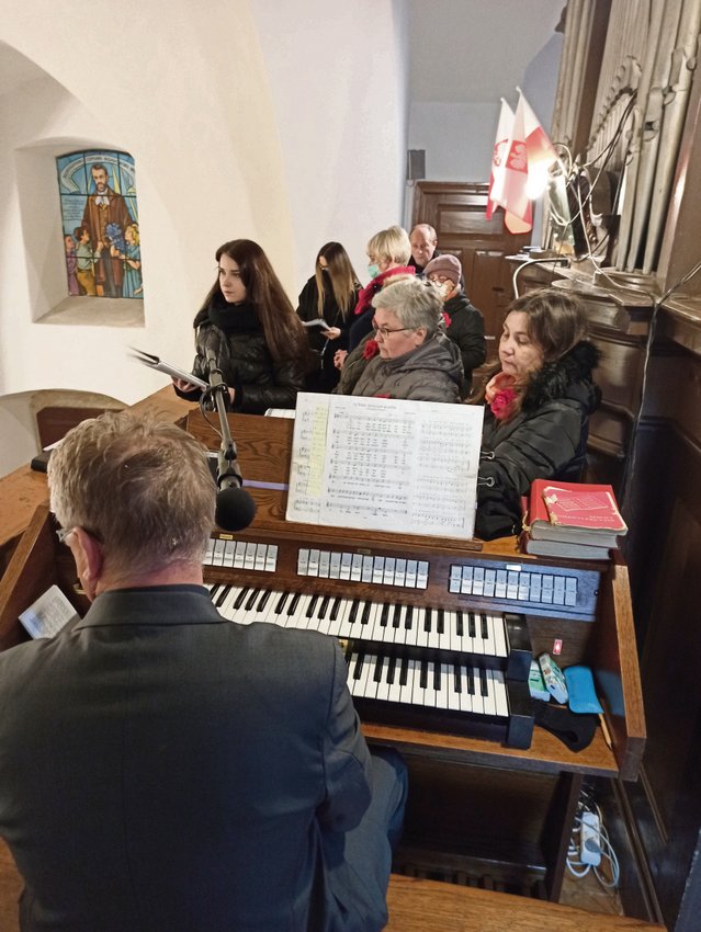 Chór parafialny z Borowa śpiewał podczas liturgii