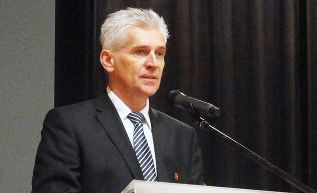 Prezes Dolnośląskiego Związku Piłki Nożnej, Andrzej Padewski, mówi o reformie rozgrywek IV ligi