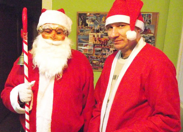 Święty Mikołaj wraz z pomocnikiem odwiedził redakcję Słowa Regionu