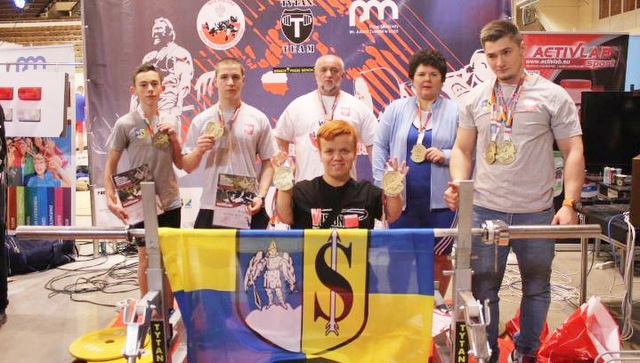 Zawodnicy Hałas Team przywieźli z Łodzi kilkanaście medali i dwa rekordy świata