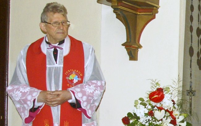 Ks. proboszcz Stanisłąw Włodarski, kapłan od 45 lat, a od 30 w nowoleskiej parafii