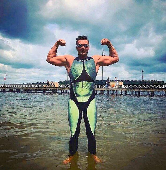 Mieszko Palmi-Kukiełko wygrał cykl pływania długodystansowego  na wodach otwartych