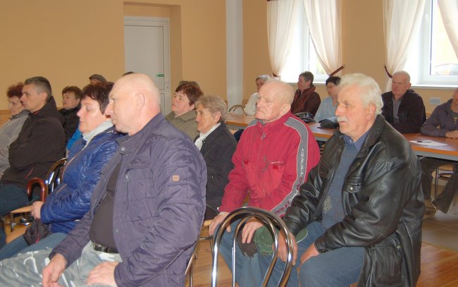 Mieszkańcy Łojowic i okolicznych miejscowości przyszli licznie na zebranie