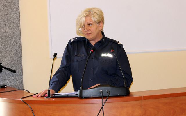 Zastępca komendanta powiatowego policji w Strzelinie Izabela Basztura przestawiła informacje na temat porządku publicznego w 2015 r. 