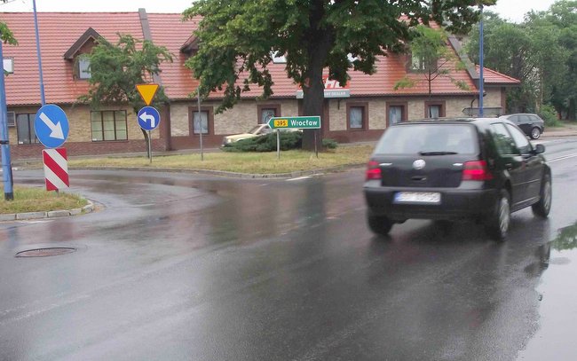 Pieniądze na budowę ronda przy skrzyżowaniu dróg 395 i 396 w Strzelinie zabezpieczyły gmina Strzelin i województwo dolnośląskie