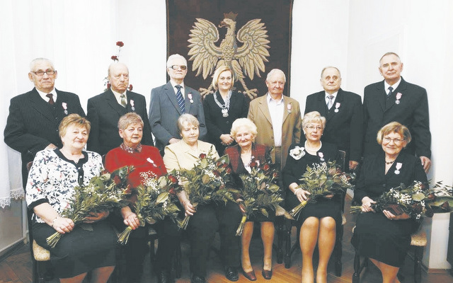Sześć par z gminy Strzelin otrzymało w ostatni piątek Medale za Długoletnie Pożycie Małżeńskie. Foto UMiG Strzelin