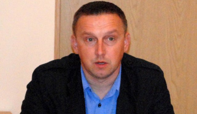 Naczelnik Wydziału Ochrony Środowiska, Rolnictwa i Leśnictwa w Starostwie Powiatowym w Strzelinie, Mariusz Kunysz, zapewniał, że wskutek podlewania upraw hektolitrami wody, nie ma realnego zagrożenia dla środowiska