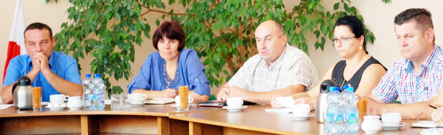 18 września radni Rady Gminy Przeworno wspólnie obradowali nad ważnymi dla gminy kwestiami