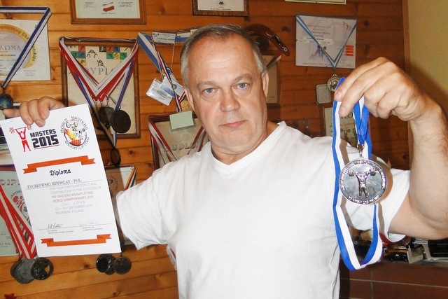 Mirosław Życzkowski z medalem Mistrzostw Świata z Finlandii