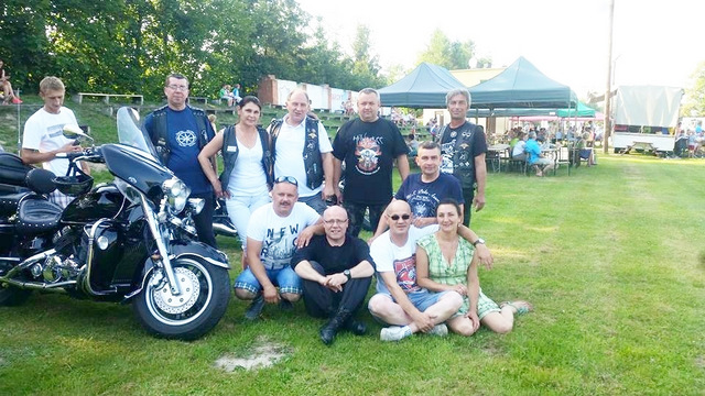 W letnim festynie w Jegłowej uczestniczyli również członkowie Strzelińskiej Grupy Motocyklowej