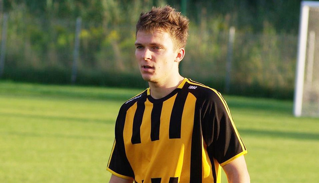 Rafał Leoszkiewicz, będący na wypożyczeniu w LKS-ie, już zdobył pierwszą bramkę dla swojej drużyny