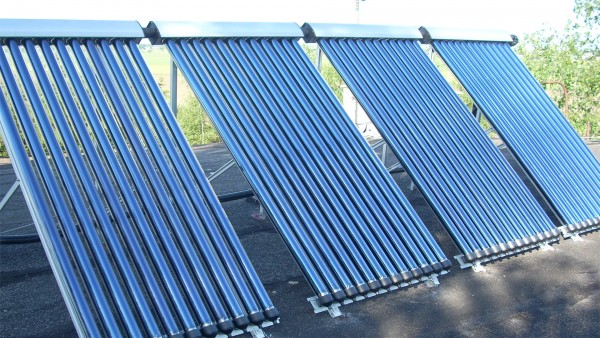 Mieszkańcy gminy Strzelin mogą składać wnioski o dofinansowanie na kolektory słoneczne (fot. internet)